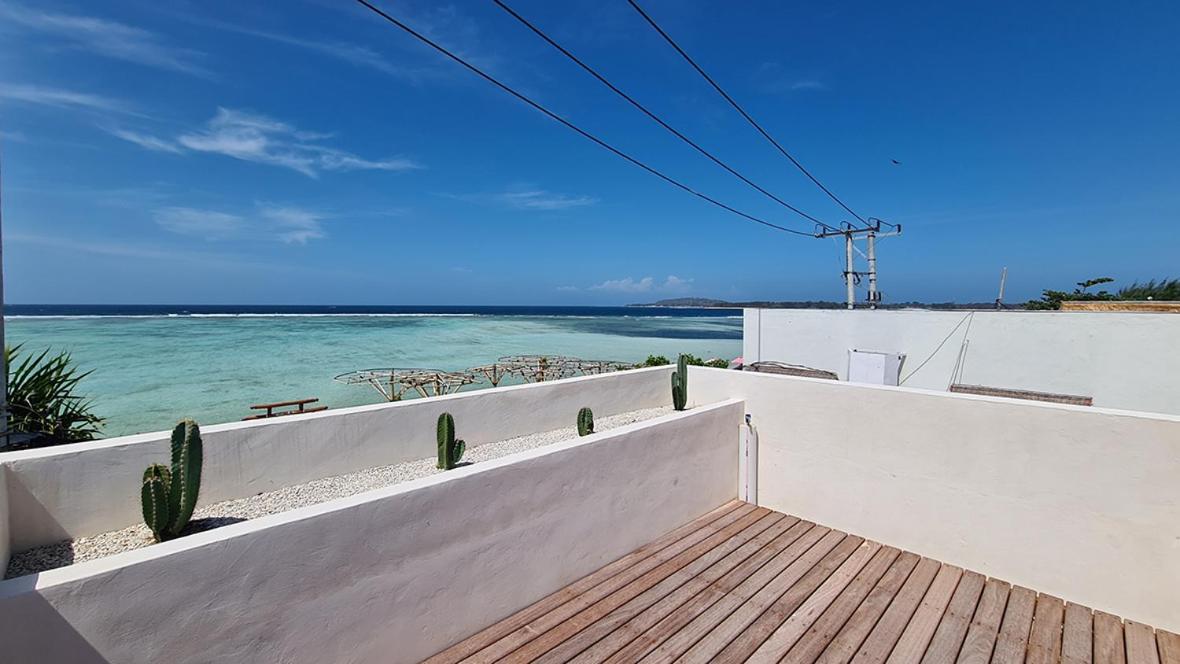 Shore Thing Gili Air Beachfront Apartment Exterior foto